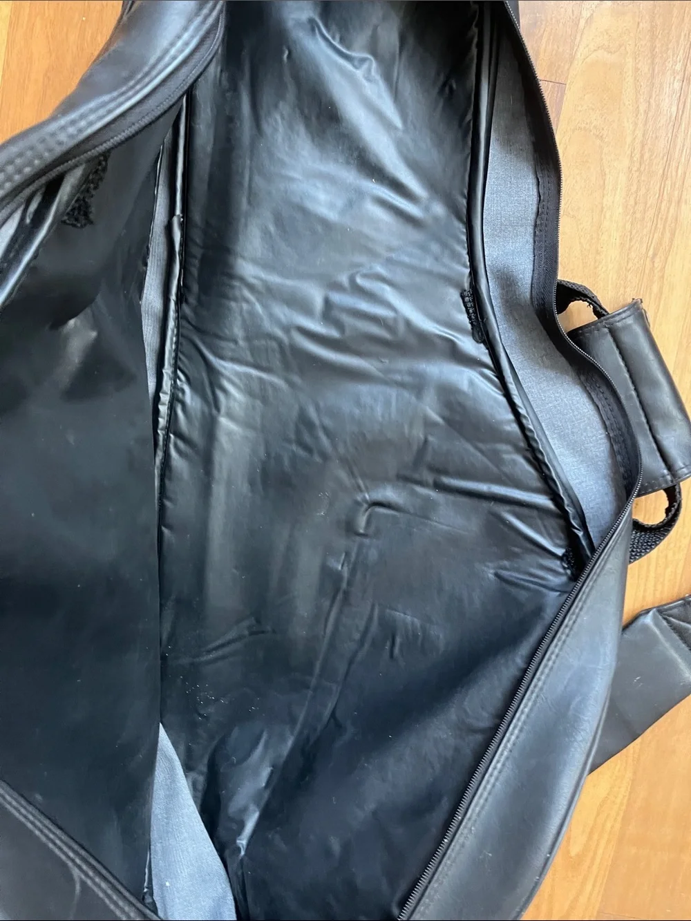 Wilson US OPEN Black Leather Tennis Travel Gym Duffel Bag Embroidered